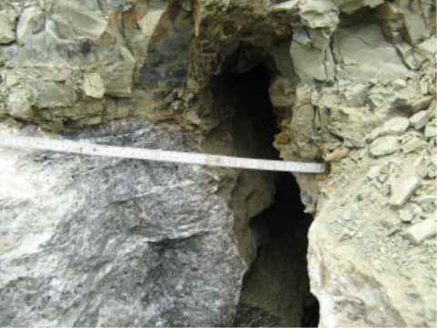 kleinräumige Marienglasklufthöhle